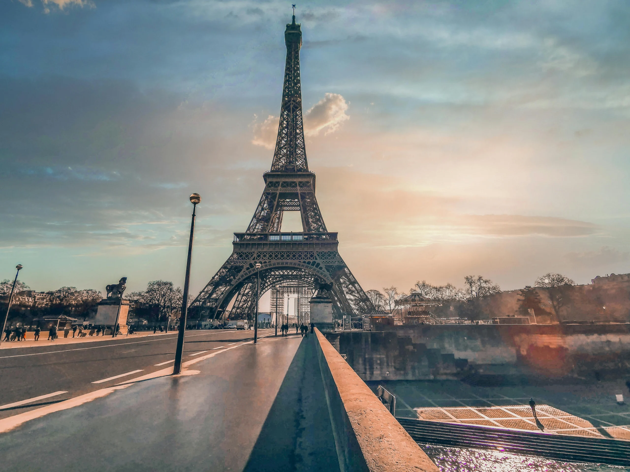 Can The Eiffel Tower Affect Business Growth